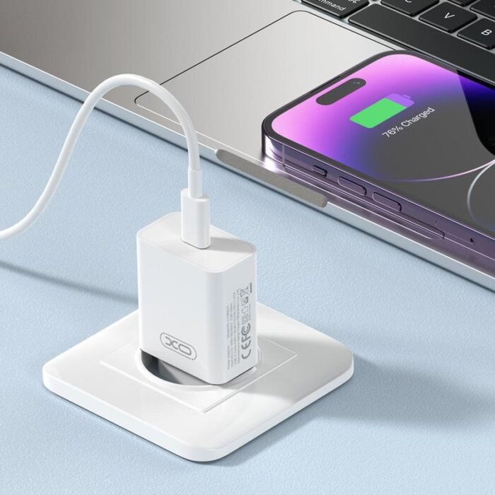 cargador-rapido-20w-blanco-xo-3.jpg