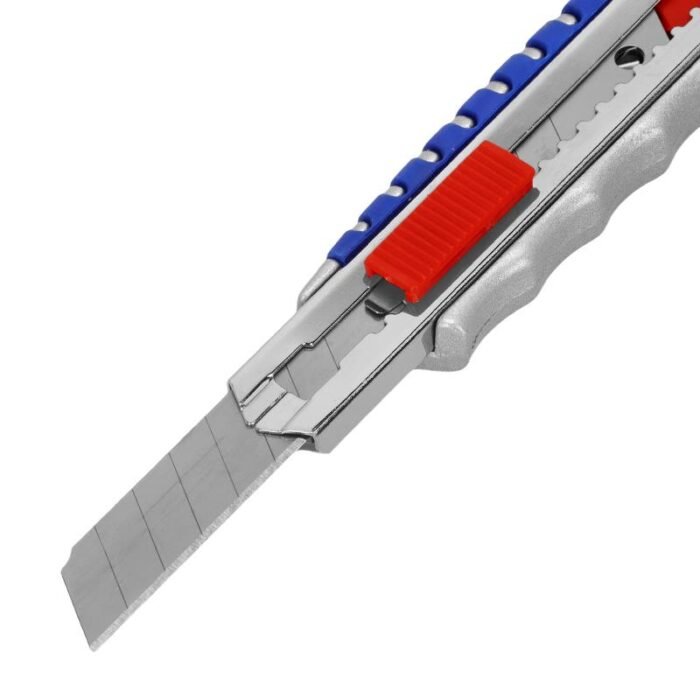 cutter-profesional-aluminio-18mm-6-hojas-pamacon-1.jpg cutter-profesional-aluminio-18mm-6-hojas-pamacon-1.jpg