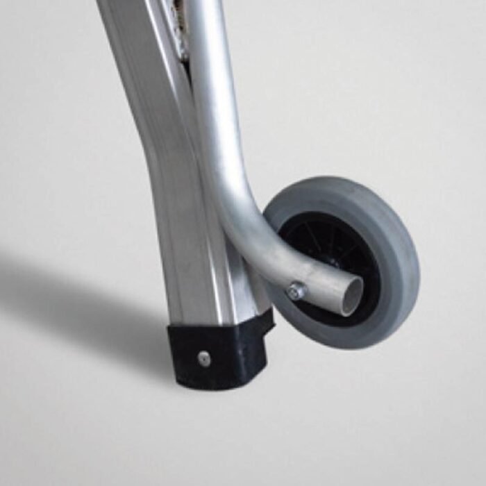 escalera-aluminio-plegable-guardacuerpos-5-peldanos-con-plataforma-airmec-3.jpg escalera-aluminio-plegable-guardacuerpos-5-peldanos-con-plataforma-airmec-3.jpg